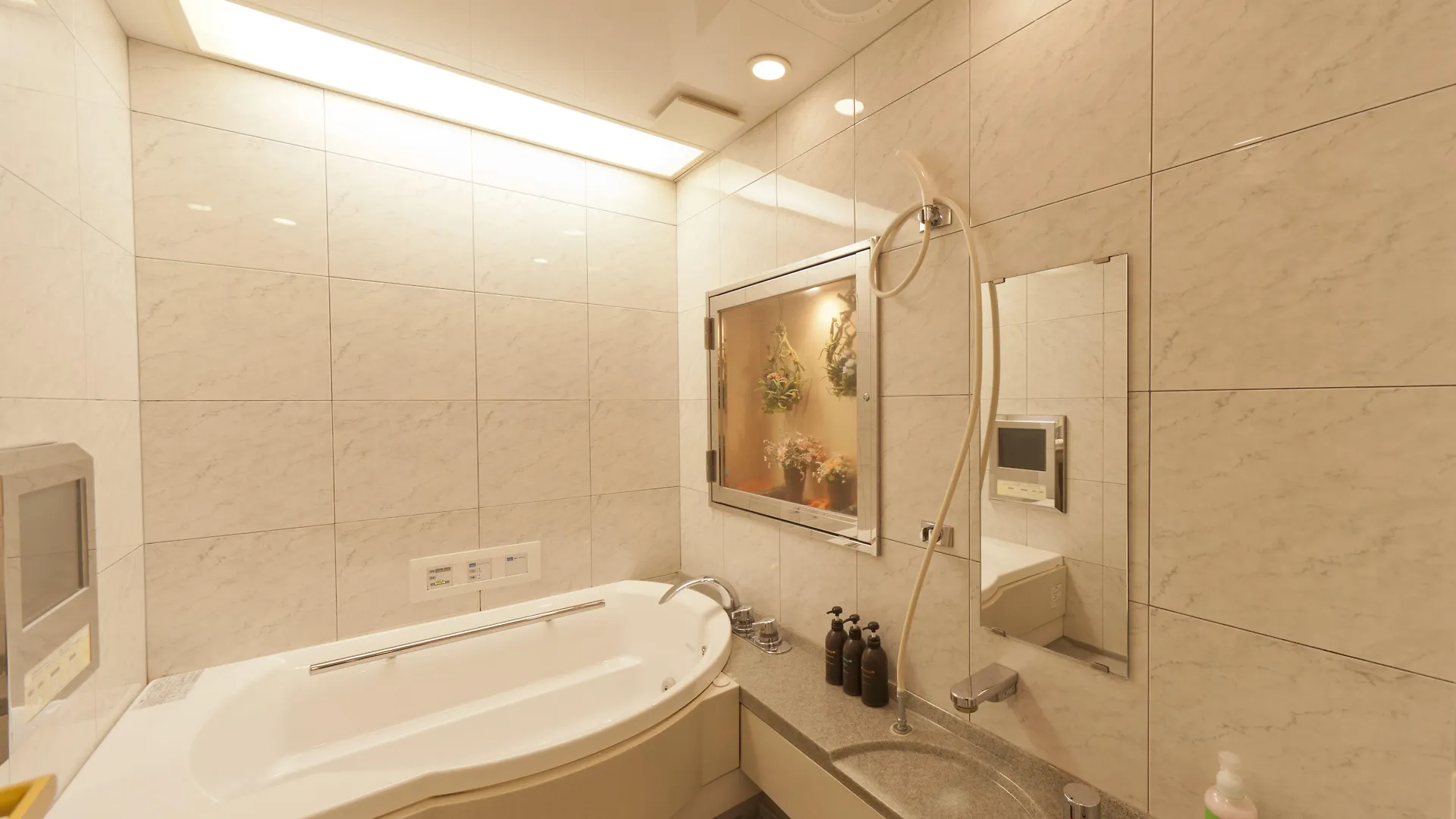 Hotel Fine Garden Kyoto Minami (Adults Only) Отель для свиданий